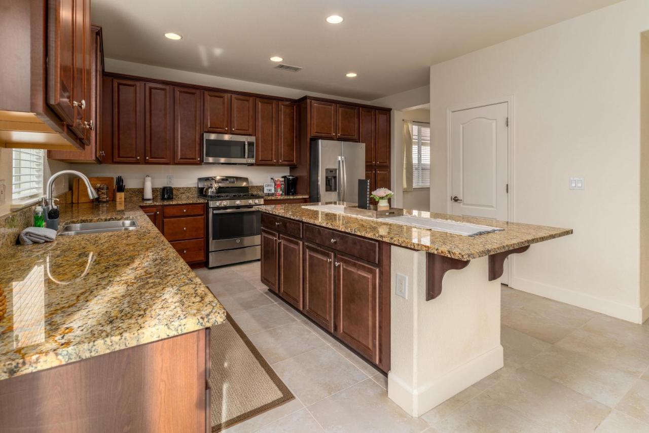 Dream Family Home In South Reno 4 Bed 30 Min To Lake Tahoe エクステリア 写真